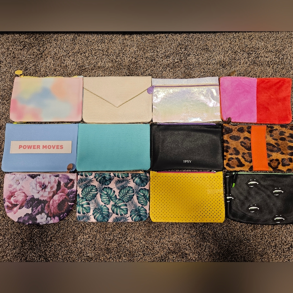 Ipsy (lot of 12) NEW bags